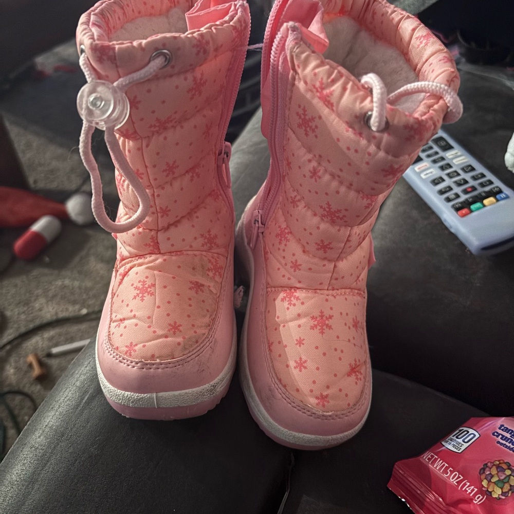 Cozy Pink Snowflake Kids Boots